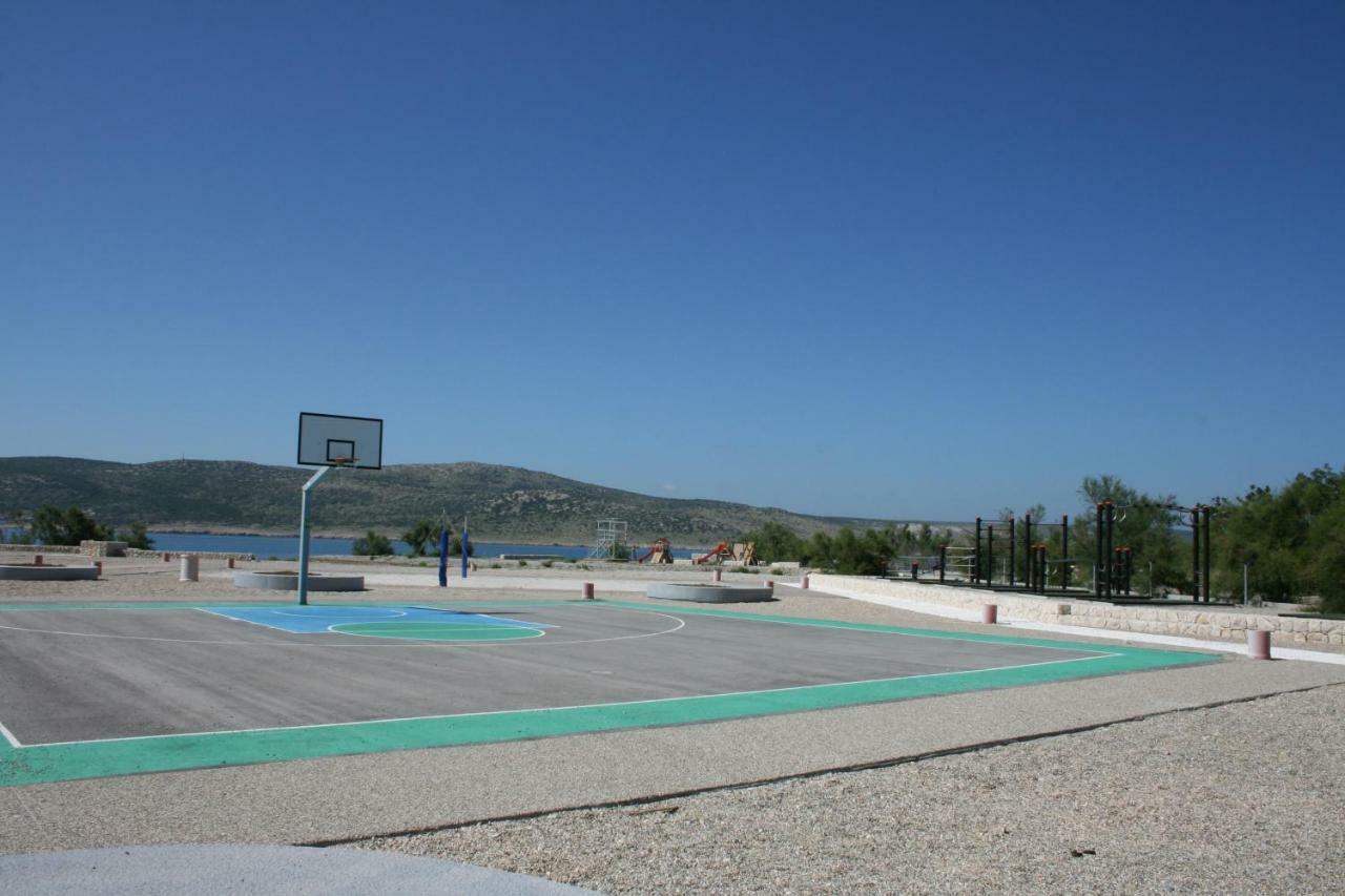 Mobile Homes Katinka, Starigrad Paklenica, Croatia Εξωτερικό φωτογραφία