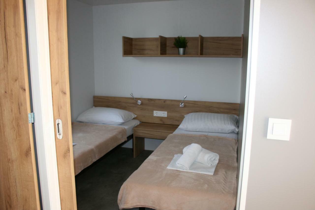 Mobile Homes Katinka, Starigrad Paklenica, Croatia Εξωτερικό φωτογραφία